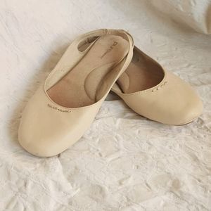 DKNY pure ballet slipper closed toes sandals